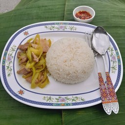 ผัดพริกหยวก