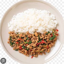 ข้าวราดกระเพราหมูสับ