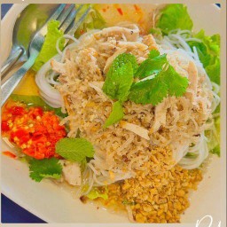 ขนมจีนทรงเครื่อง