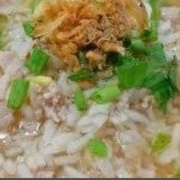 ข้าวต้มหมูสับทรงเครื่อง