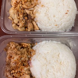 ข้าวไก่กระเทียม