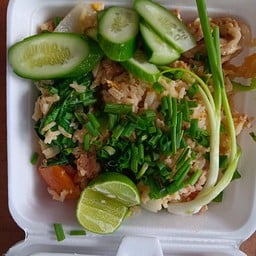 ยายเปิ้ล