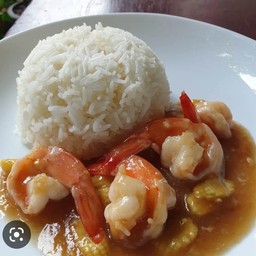 กุ้งผัดน้ำมันหอยราดข้าว