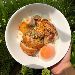 ข้าวต้มแห้งไก่อบ