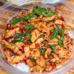 ข้าวราดกระเพราะไก่