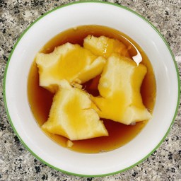 เต้าฮวย น้ำขิง (Tofu Pudding with Hot Ginger Water)