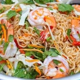 ยำรวมมาม่า Spicy noodle salad + seafood