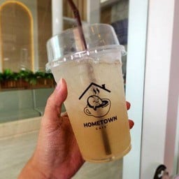 โฮมทาวน์คาเฟ่ สามแยกสำโรง