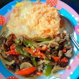 ตามสั่งเชฟหมู บ้านเหล่าขนมเส้น