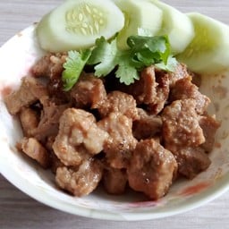 ขาหมู-เนื้อเปื่อยเฮียจ่อย