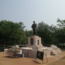 อนุสาวรีย์กรมหลวงชุมพรเขตอุดมศักดิ์