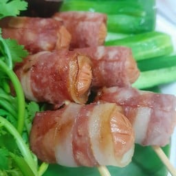 เบคคอนม้วนไส้กรอก ห๊ะ