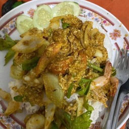 อาหารตามสั่ง ก๋วยเตี๋ยวหมูน้ำตก คุณแม่