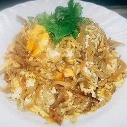 ข้าวราดไชโป๊ผัดไข่