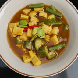 แกงไตปลา