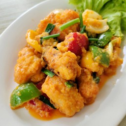 หมึกผัดไข่เค็ม (กับข้าว)