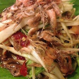 ส้มตำปูปลาร้ากุังฝอย Papaya salad with small shrimp