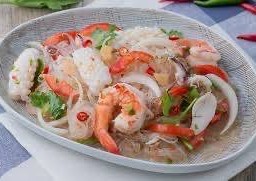ยำรวมวุ้นเส้น Mixed glass noodle and seafood salad