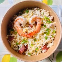 ข้าวผัดรวม