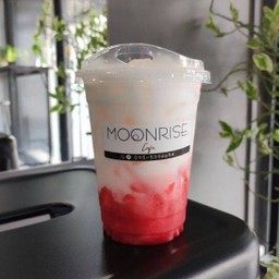 นมสดสตรอเบอร์รี่ Strawberry Milk (Cold)