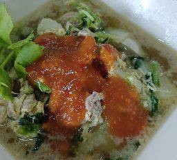 สุกี้หมูหมัก+ผักรวมเพื่อสุขภาพ