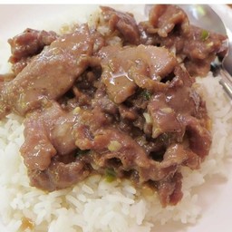 เนมูผัดน้ำมันหอย ราดข้าว