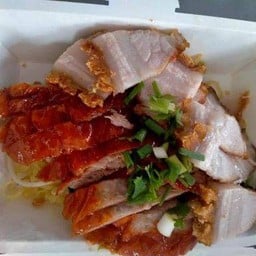 บะหมี่เป็ดย่าง+หมูกรอบ(พิเศษ)