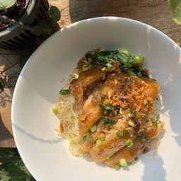 บะหมี่คลุกแห้งไก่อบ