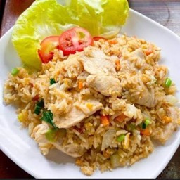 ข้าวผัดหมูชิ้น