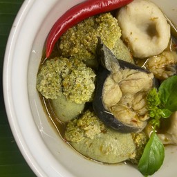 เกาเหลาแกงป่ารวม ไข่ปลา ,เนื้อปลา,ลูกชิ้น
