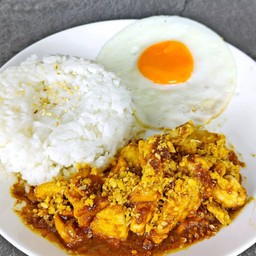 ข้าวไก่ผัดกระเทียม