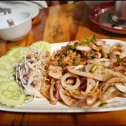 ลาบปลาหมึก