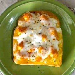 ปังไส้กรอกอบชีส