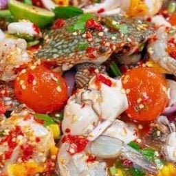 ตำเกาเหลาปูม้าหอยนางรมกุ้งสดไข่แดง