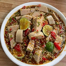 ยำหมูยอนำ้ปลาร้า