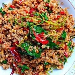 ผัดกะเพรากบสับ