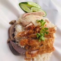 ข้าวมันไก่ดารา & ลูกชิ้นทอด