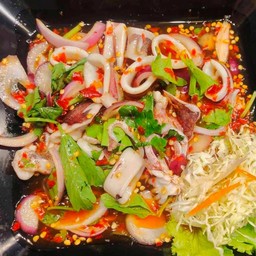 ยำปลาหมึก