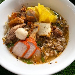 เกาเหลาหมูต้มยำ