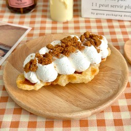 ครอฟเฟิลวิปครีมบิสกิต