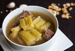 ต้มมะระตุ๋นซี่โครง