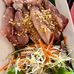 หมึกผัดน้ำดำ