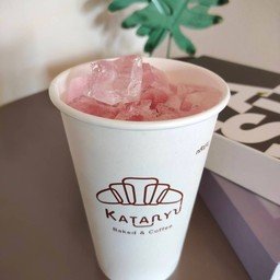 นมสดสตรอว์เบอร์รี่เย็น