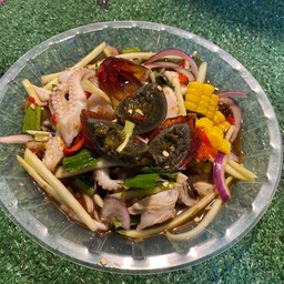 ยำไข่เยี่ยวม้า