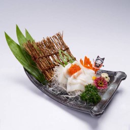 หมึกสไลด์ ซาชิมิ 8 ชิ้น