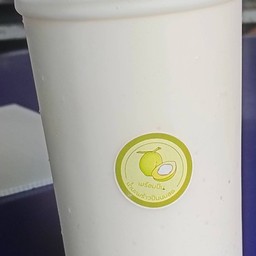 น้ำมะพร้าวปั่นนมสด บ้านแพ้ว