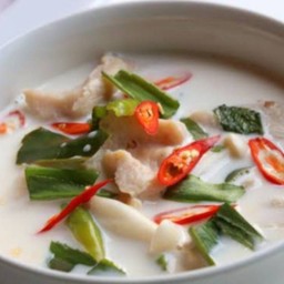 ต้มข่าไก่