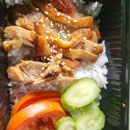 [อร่อยซ่ากับโค้ก] ข้าวไก่เทอริยากิ +  โค้ก ไม่มีน้ำตาล (กระป๋อง)