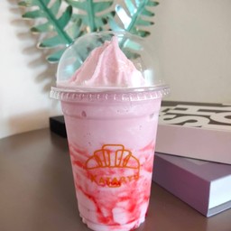 นมสดสตรอว์เบอร์รี่ปั่น