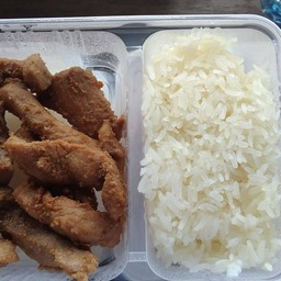 ข้าวเหนียวหมูลุงเขียง